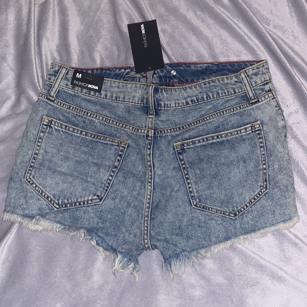 Fashion Nova “Triple Dismay Short” Light Blue Wash - Picture 2 of 4